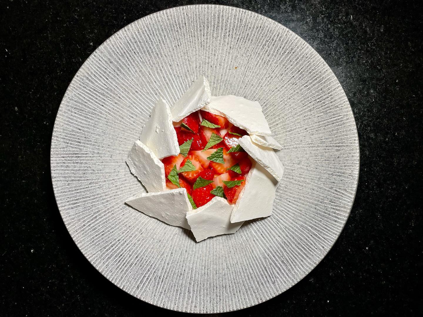 Luxury Dessert Shoma Bazaar Vendor