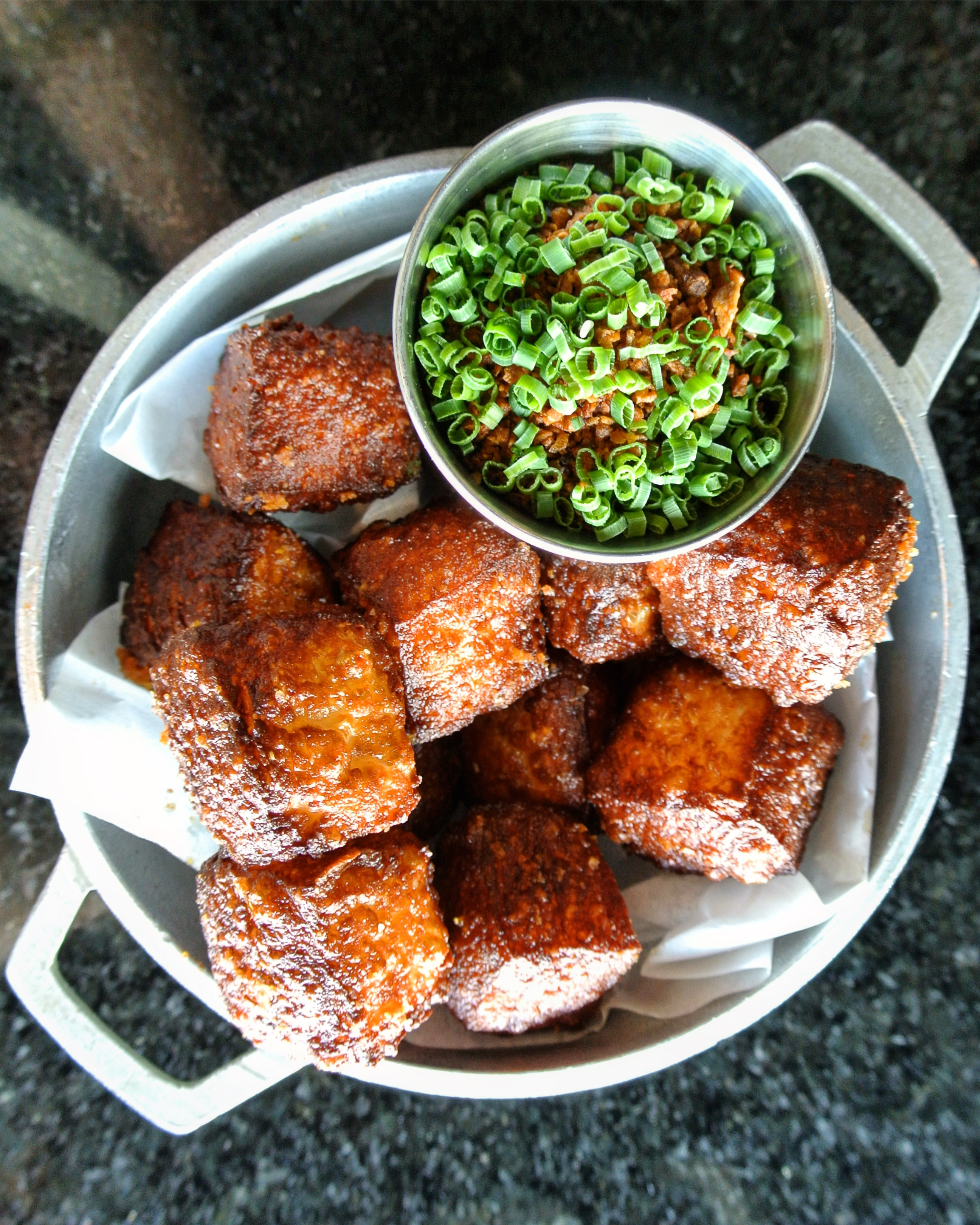 Queso frito shoma bazaar vendor
