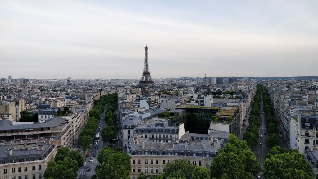 destinatii eco-friendly Turnul Eiffel Paris, Franta