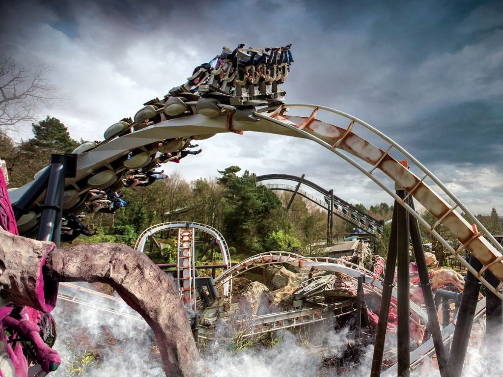 destinatii eco-friendly Alton Towers, Stoke on trent, Marea Britanie