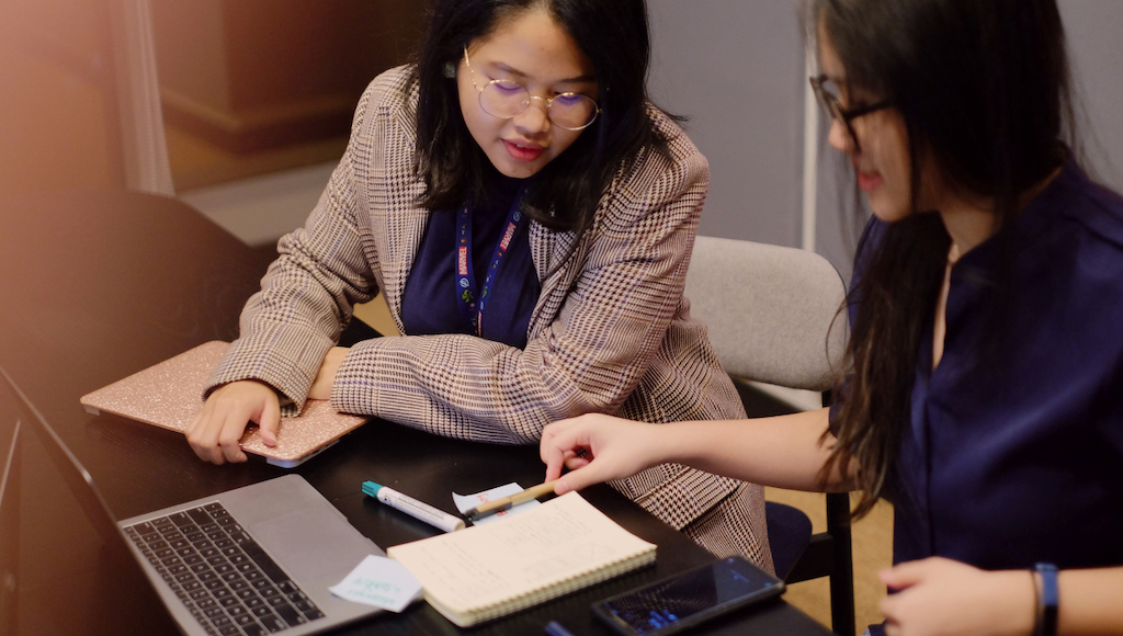 two person from flolab team brainstorming