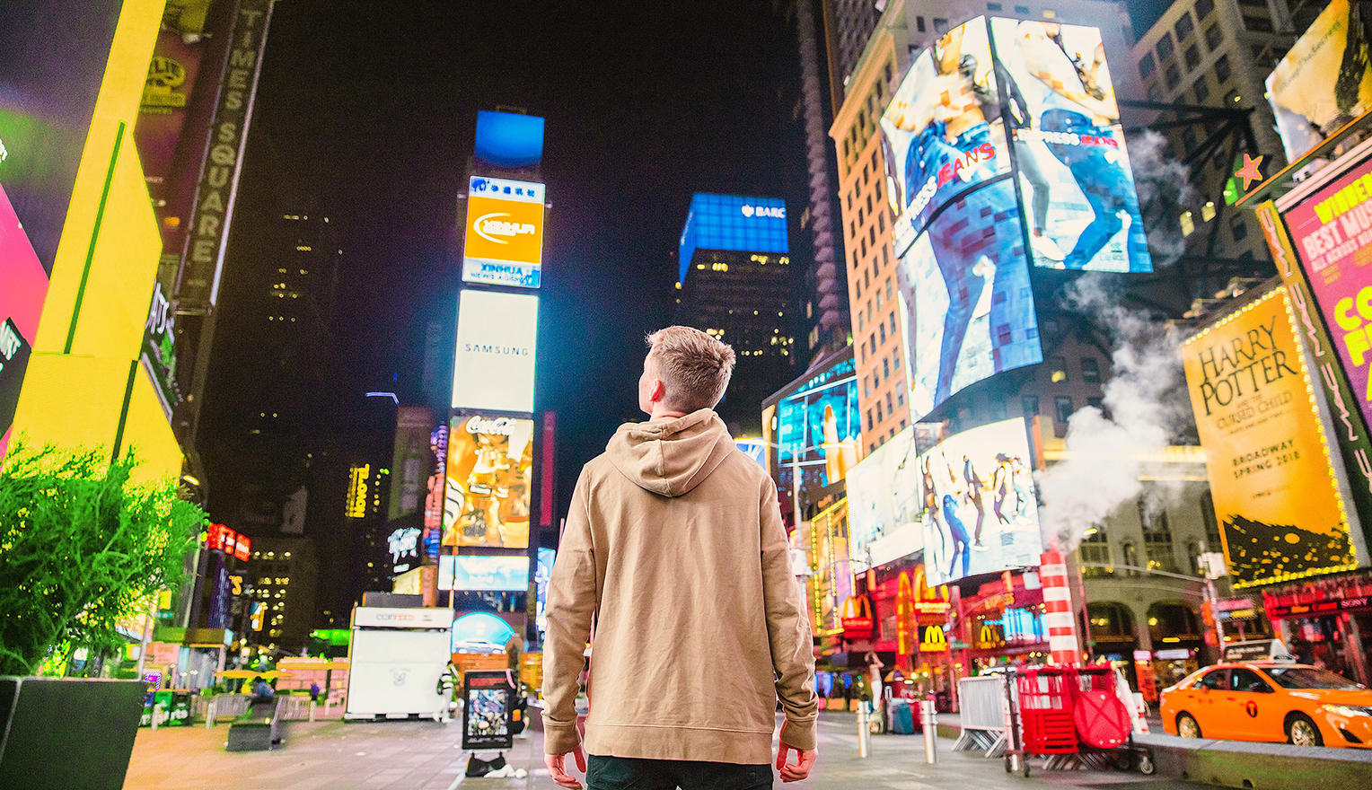 Your ad should contain 95% of the benefits and only 5% of advertising