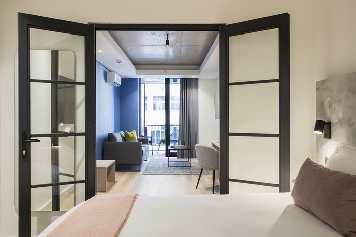 Welcome to our brand new location, Home Suite Hotels Station House, perfectly located in Fresnaye, our Cape Town.