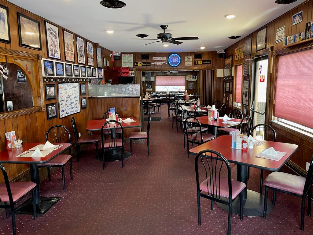 Jetport Restaurant Family Dining In Niagara Falls Ny