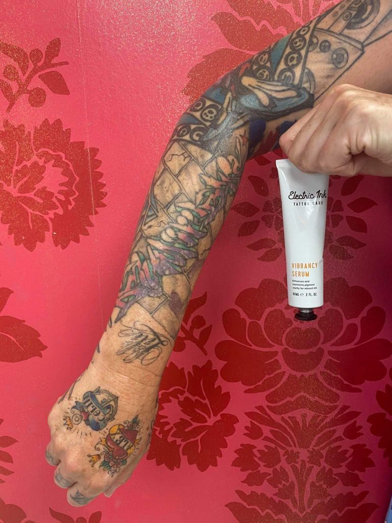 tattoo-sleeve-using-vibrancy-serum