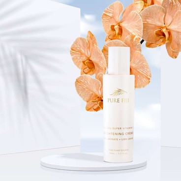 Pure Fiji vitamin c day brightening creme