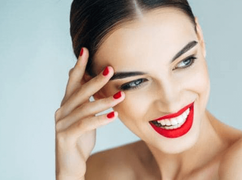 A girl lash lift and tint making