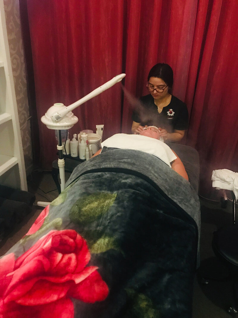 Pure Fiji Exfoliating Facial