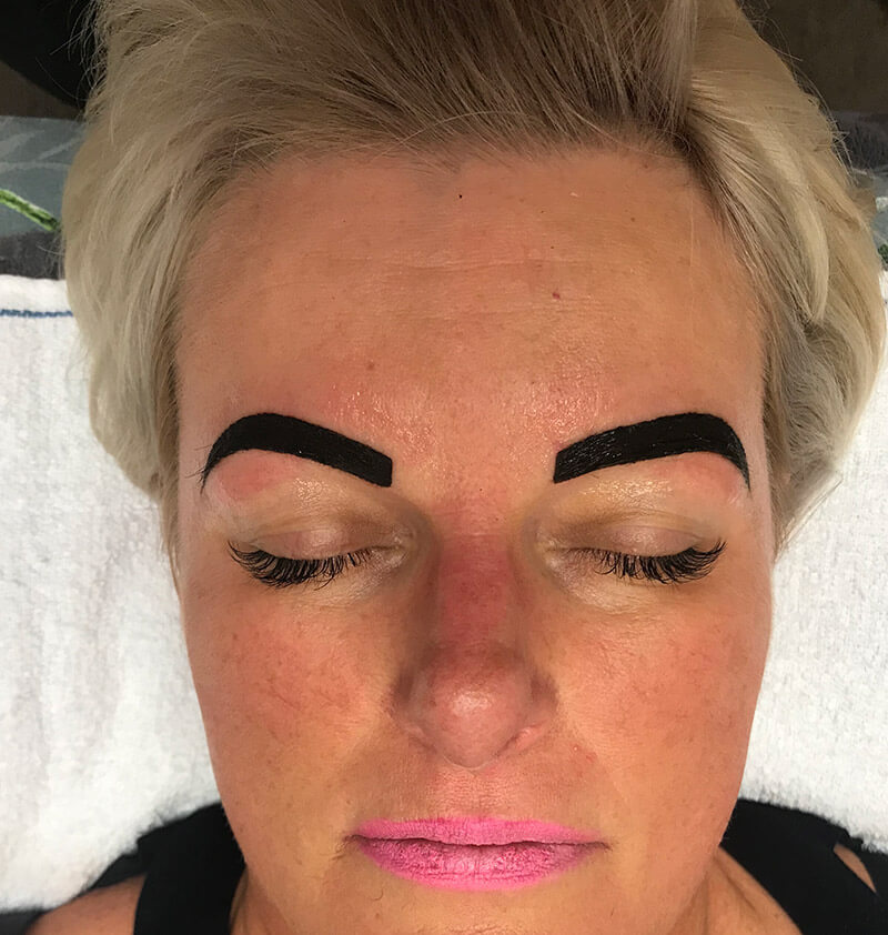 Both Henna Brows applied.