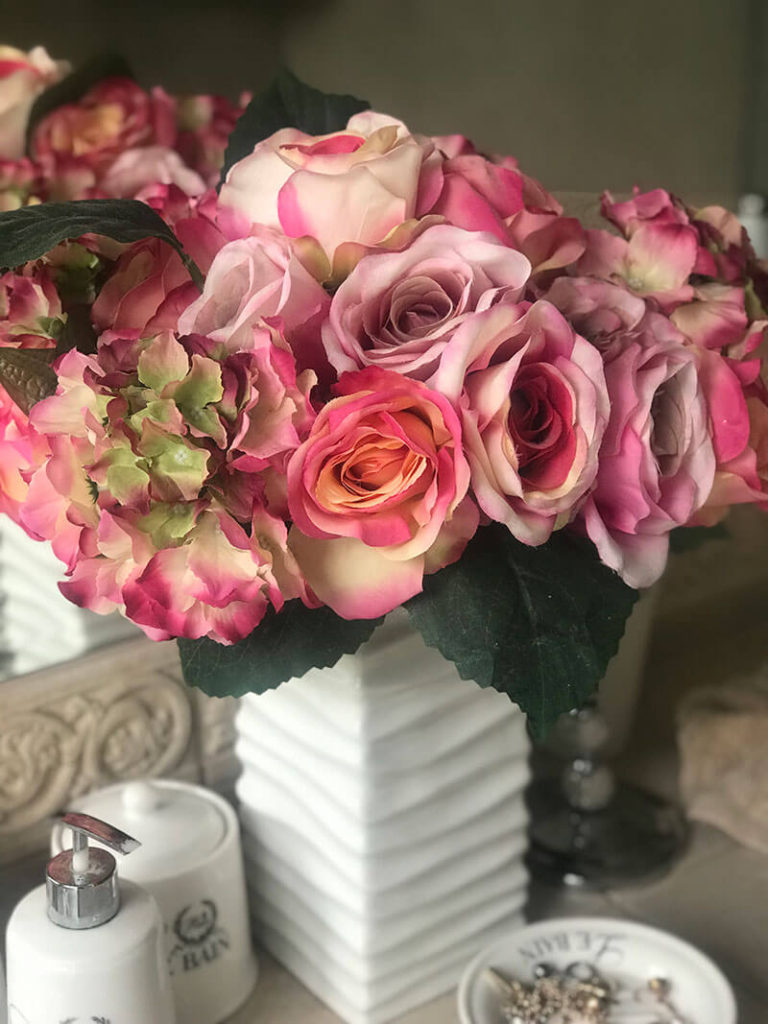 Roses V for hair and beauty, Merivale