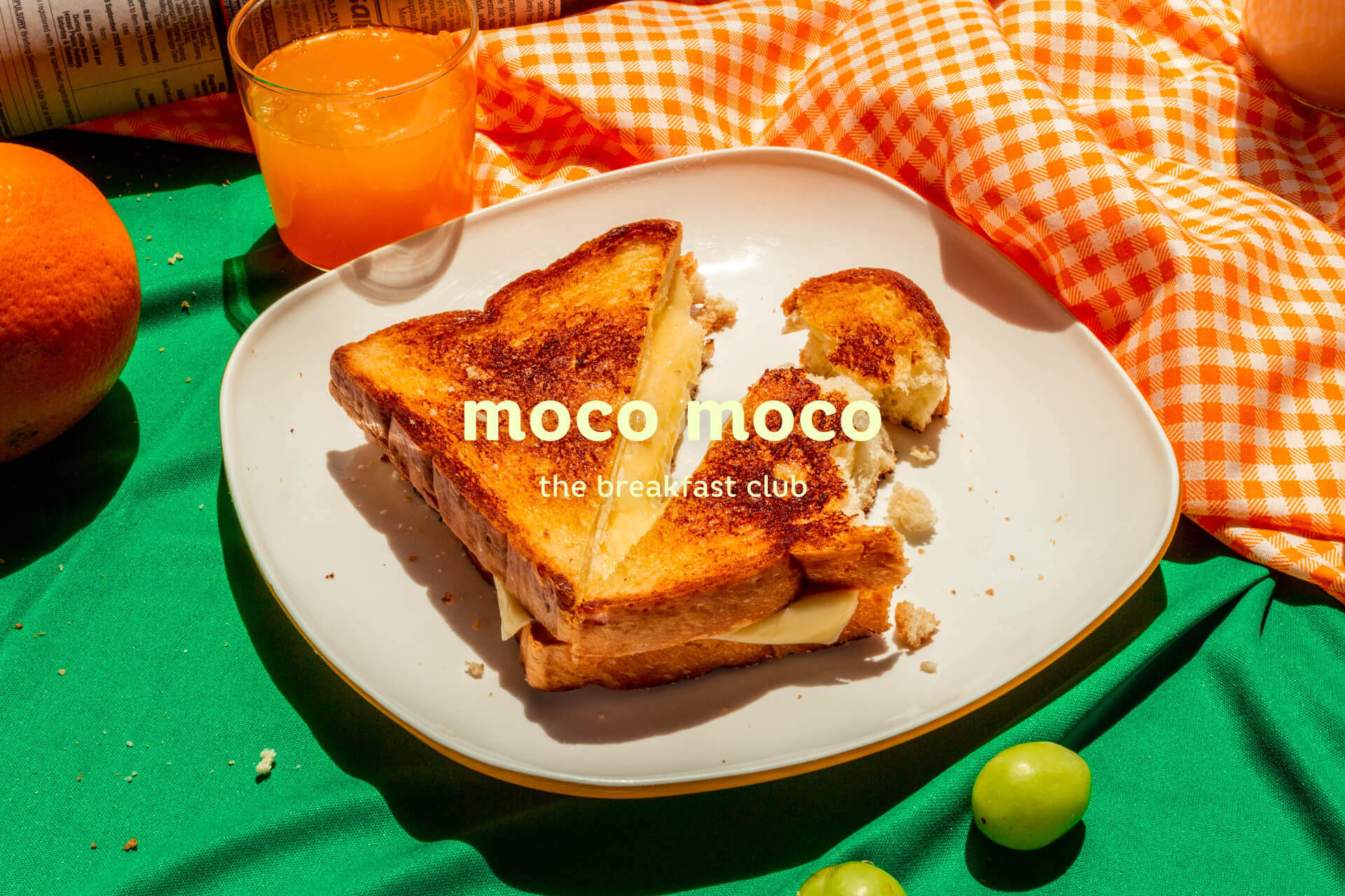 Moco Moco is a food photography passion project for a breakfast toast brand. We want to portray a busy, messy morning breakfast scenario. The art direction focus on bringing the early morning vibe with vibrant colours and a picnic mood.