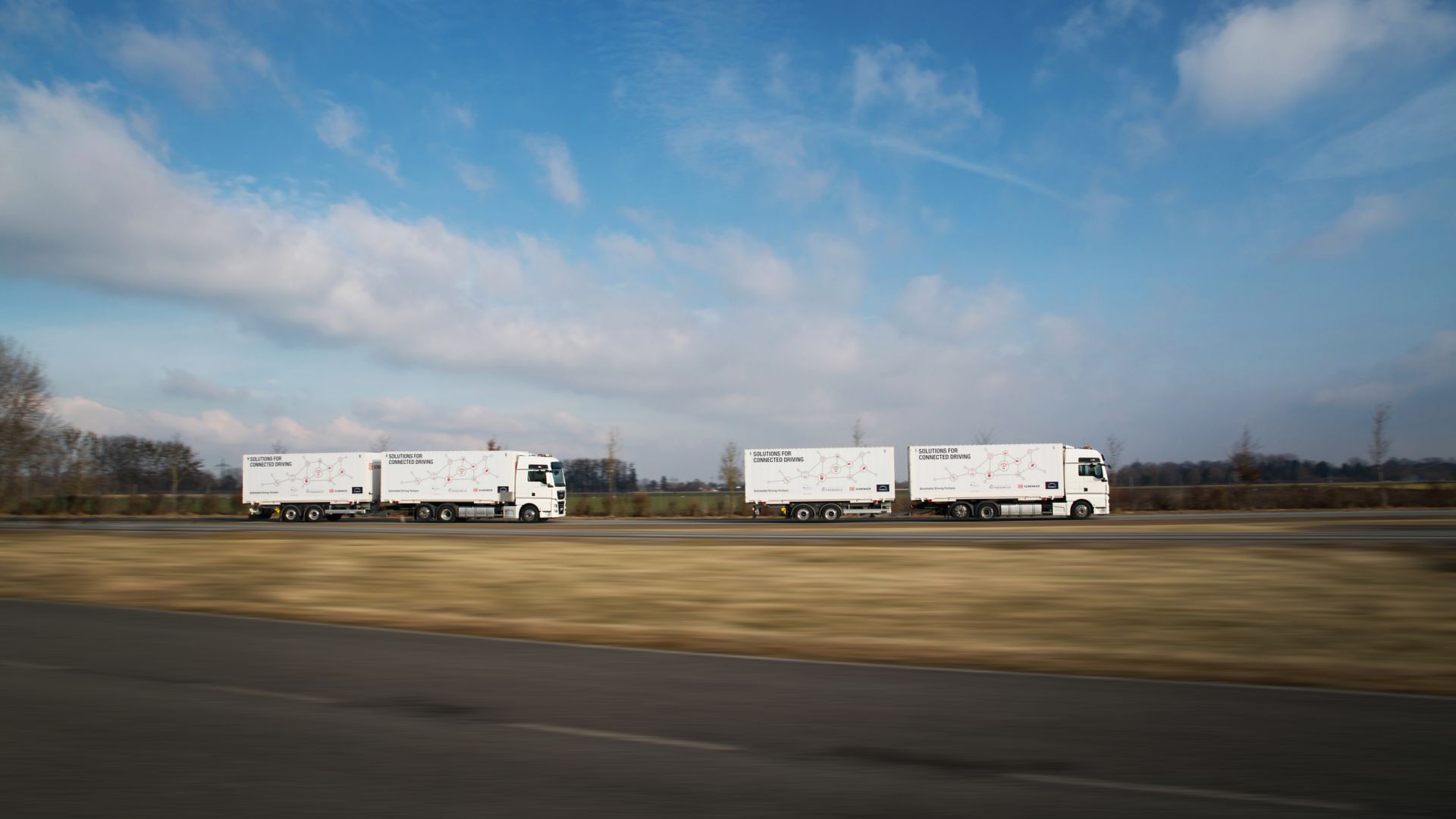 Lkw fahren in Kolonne