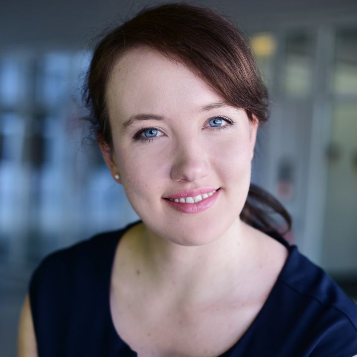 Porträtfoto von Ioana Freise, Head of Cities Germany bei TIER Mobility