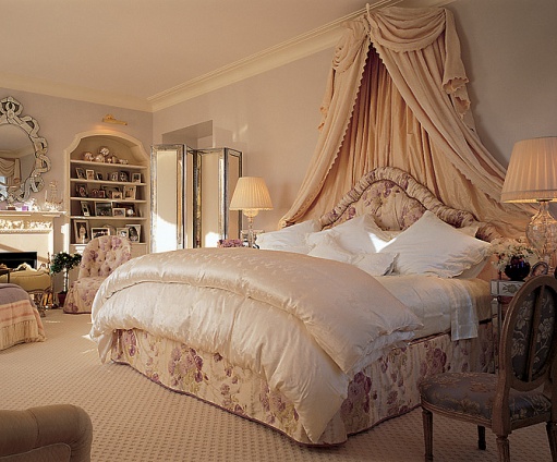 25-Bedrooms-wish-Mariah-Carey-bedroom