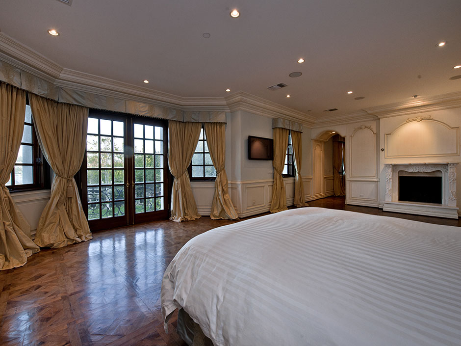 25-Bedrooms-wish-mike-jackson