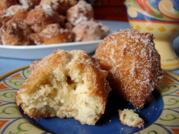 11-Easy-Donut-Recipes-home-apple-sauce