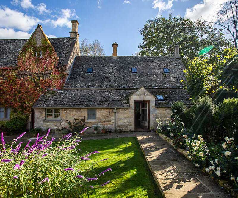 Bed and Breakfast Cotswolds Clapton Manor