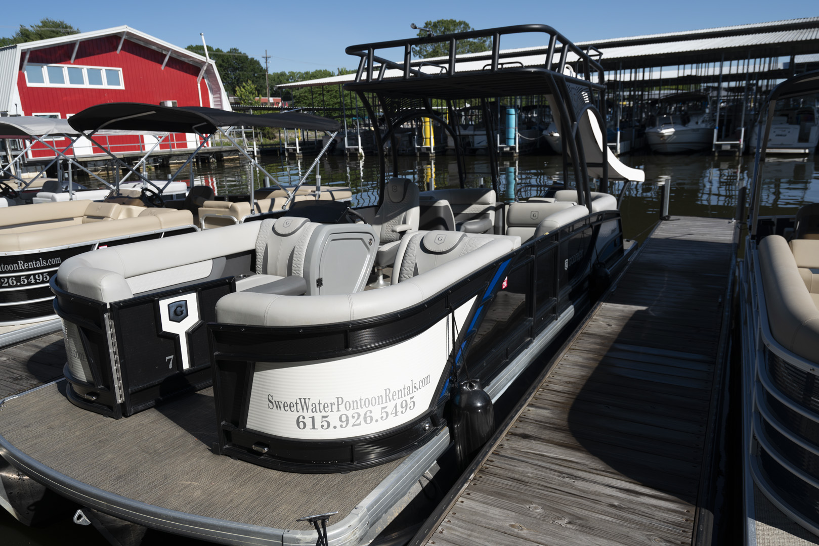 Sweetwater Pontoon Rentals Hendersonville, TN