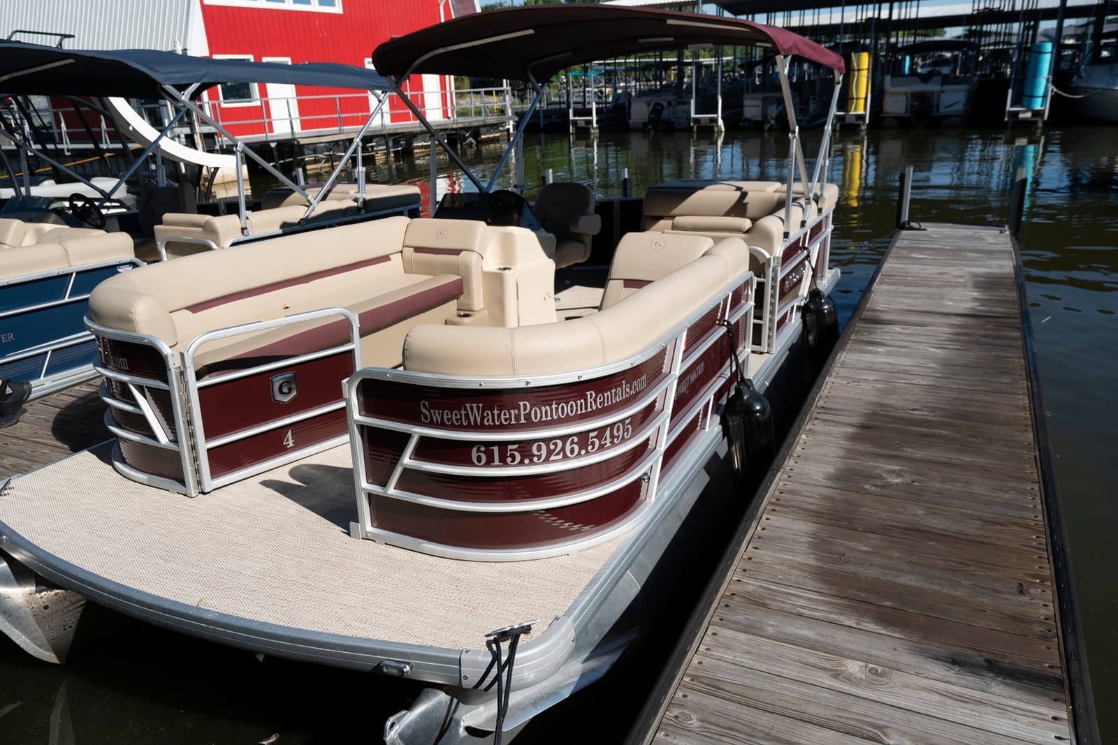 Sweetwater Pontoon Rentals Hendersonville, TN