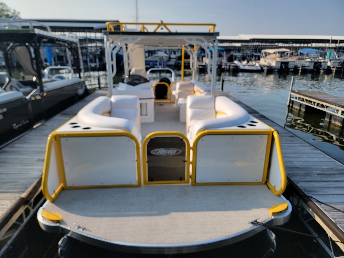 Sweetwater Pontoon Rentals Hendersonville, TN