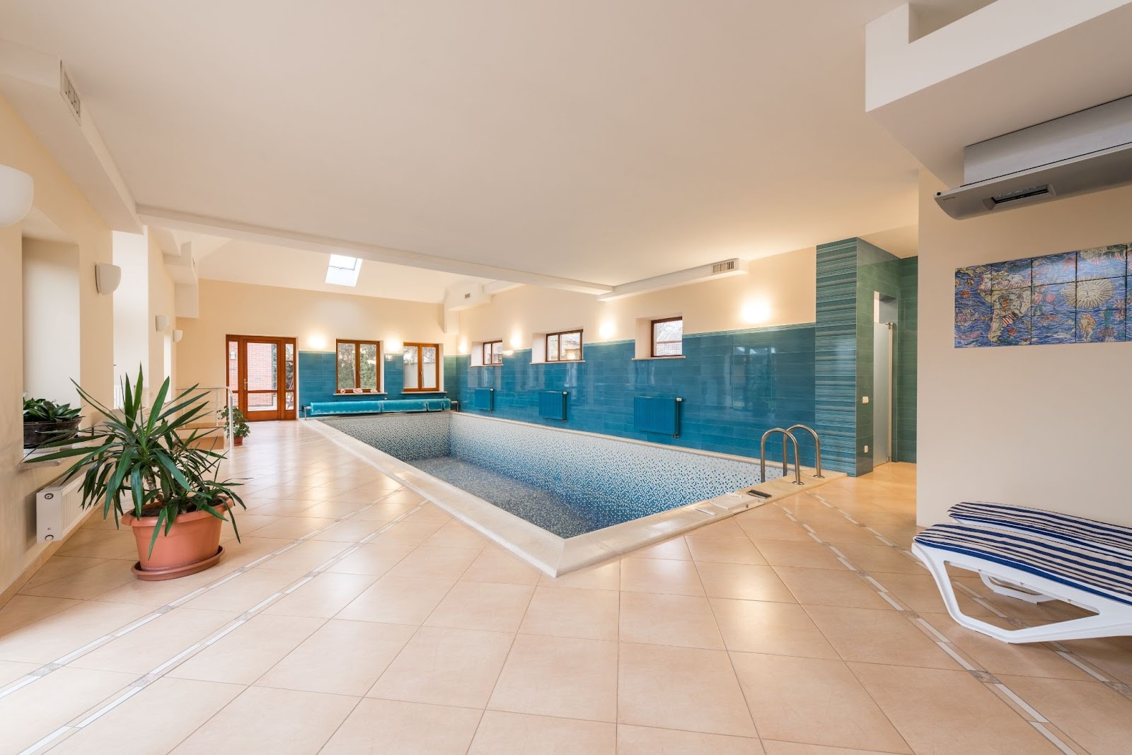 Weekly Pool Maintenance Service
