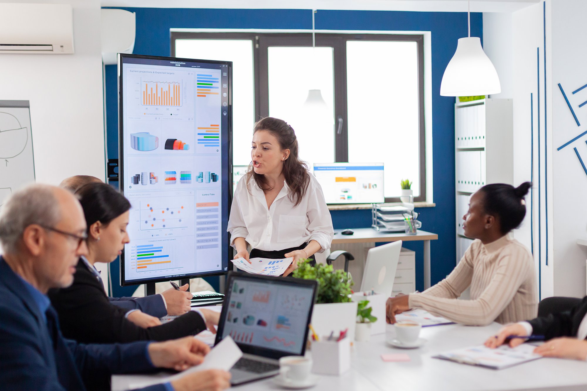 Improve your sales pitch with presentation templates.