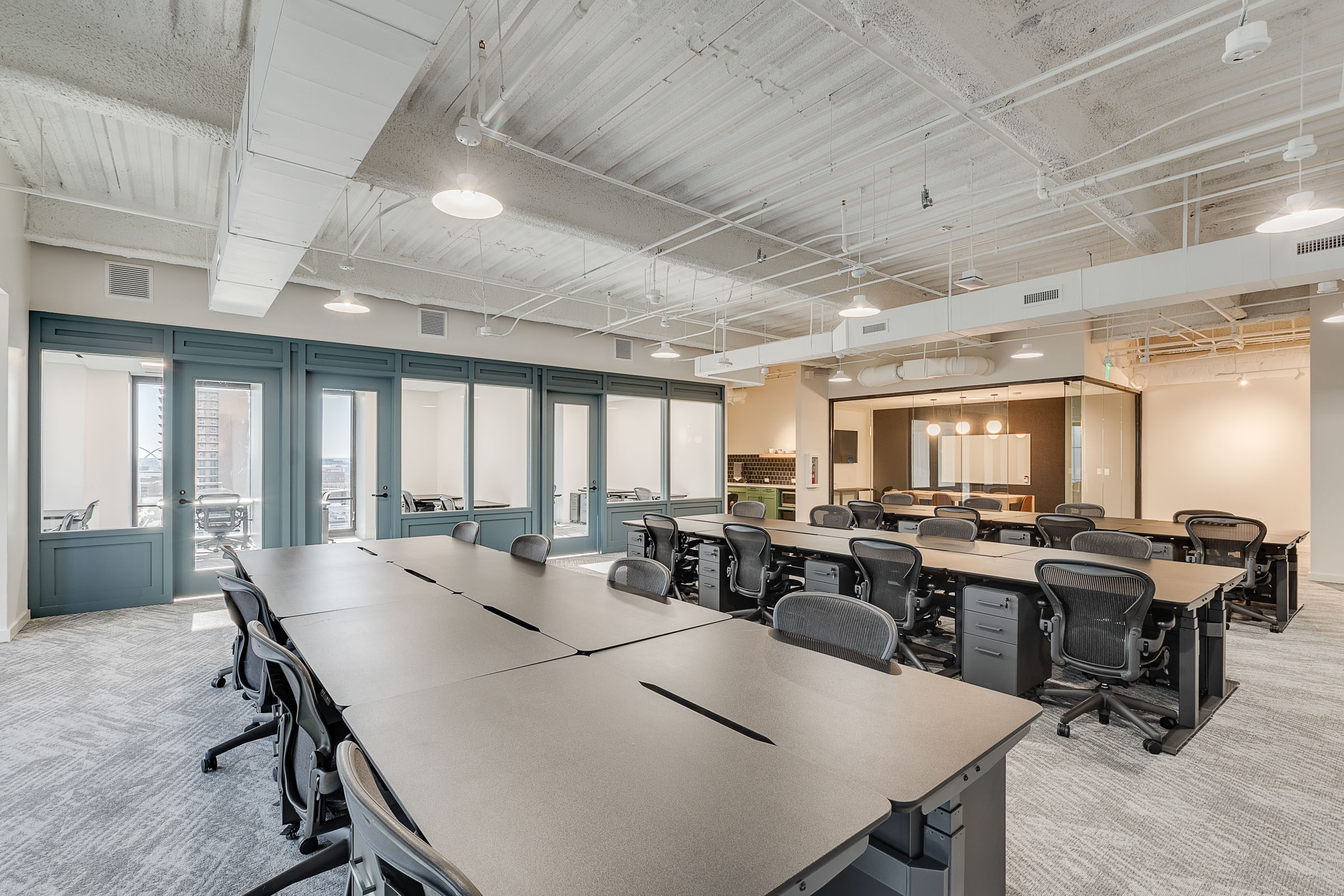 Common Desk Amenities