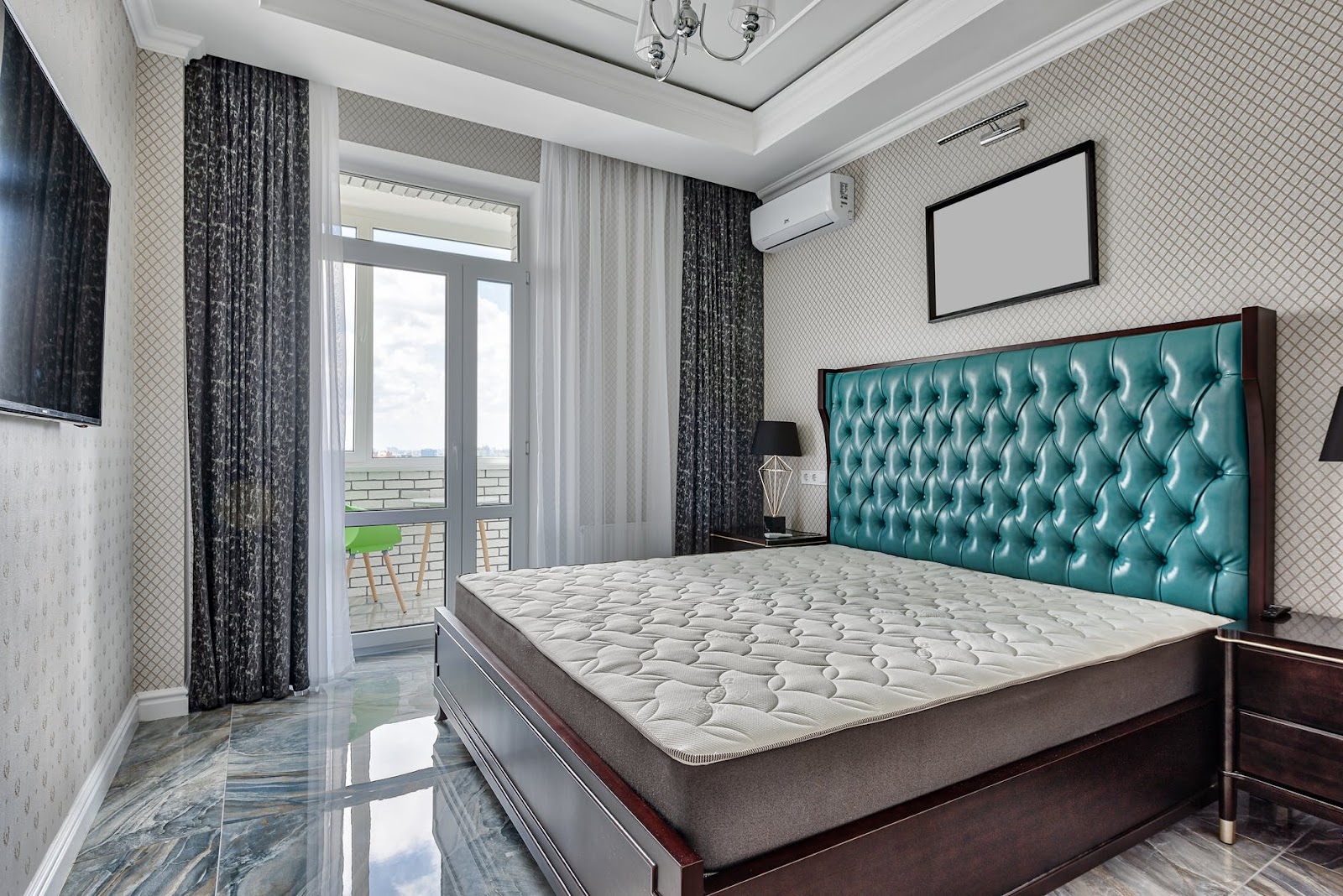 Empty bedroom