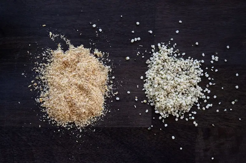 Flax Seeds vs Hemp Seeds (Best for Nutrition Benefits)