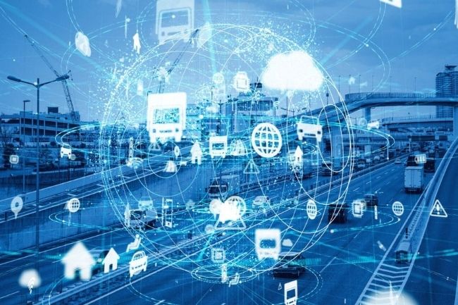 This is an image showing different trends in the logistics digitalisation and digitalization for freight forwarding.