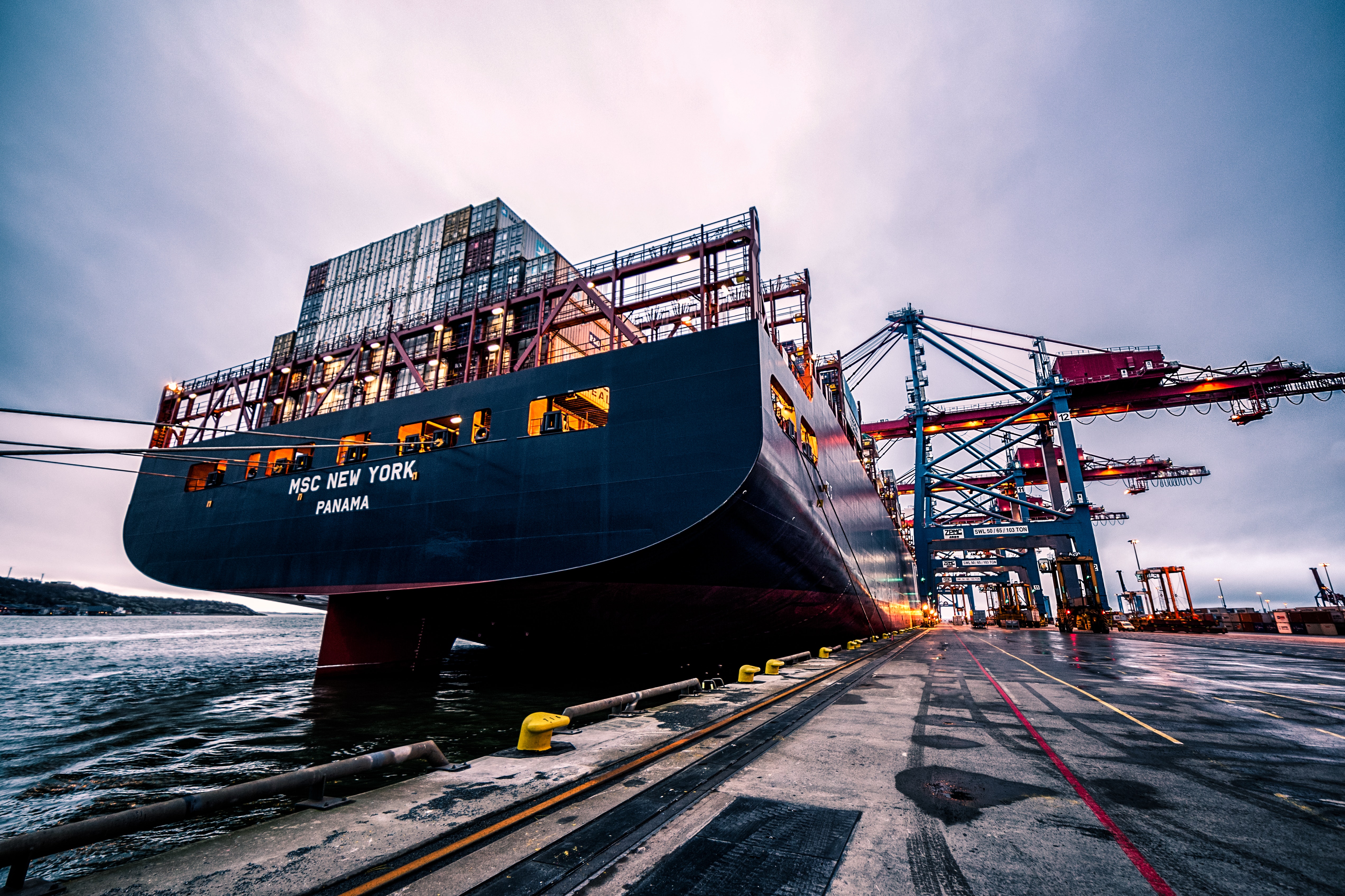 THis is an image of the vessel of SC shipping lines loading at New York port.