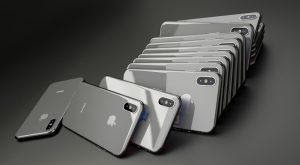 Iphones in different sizes.