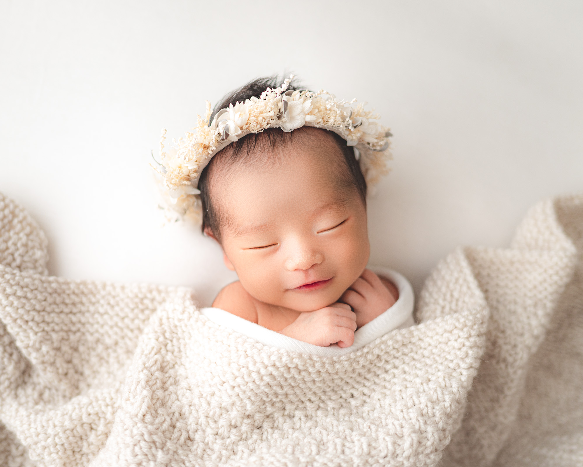 最高に可愛い！ニューボーンフォト出張撮影 衣装、小物無料 データ