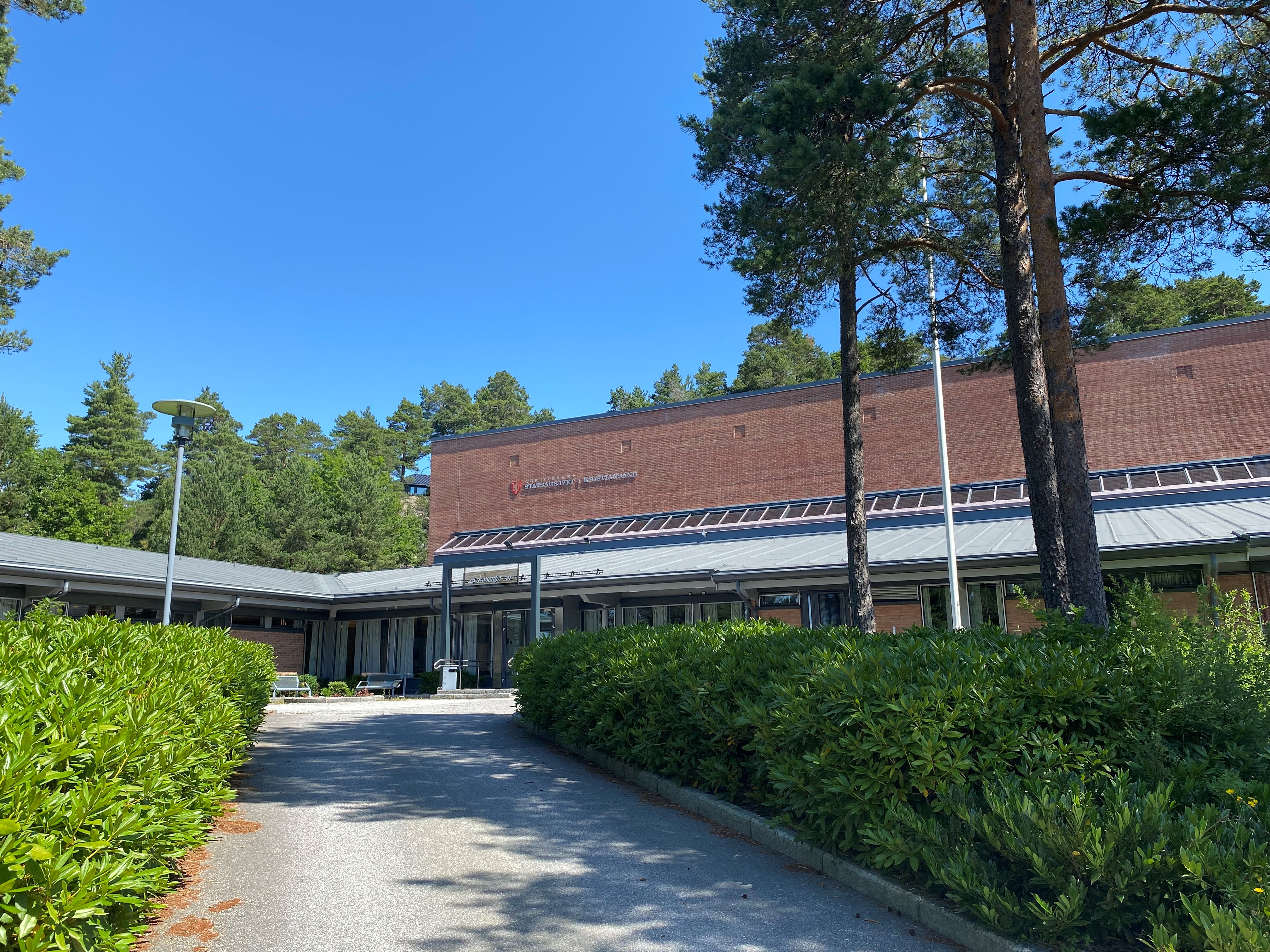 Sommerstengt lesesal