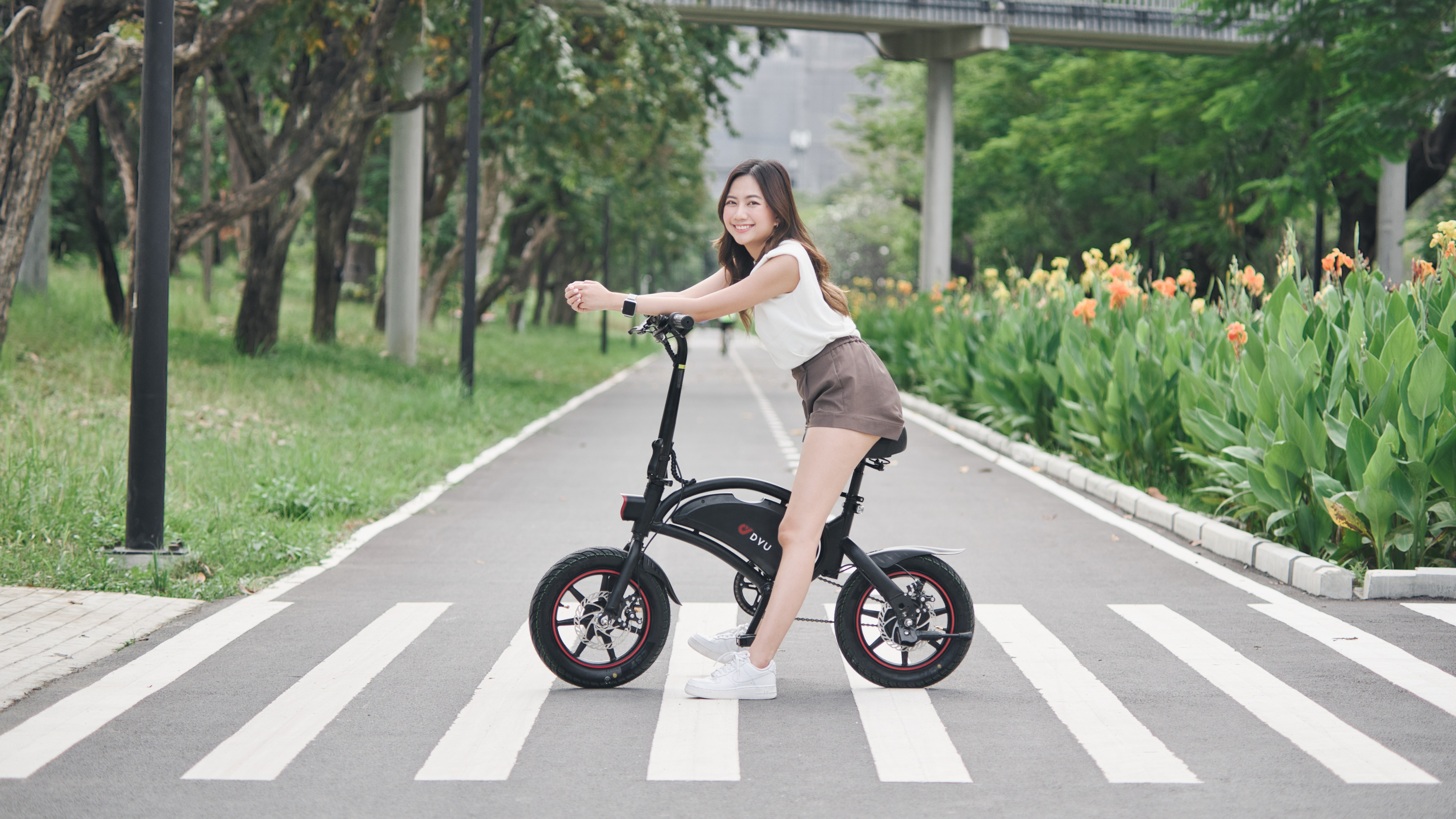 จักรยานไฟฟ้าผ่อนได้ รุ่น DYU D3f