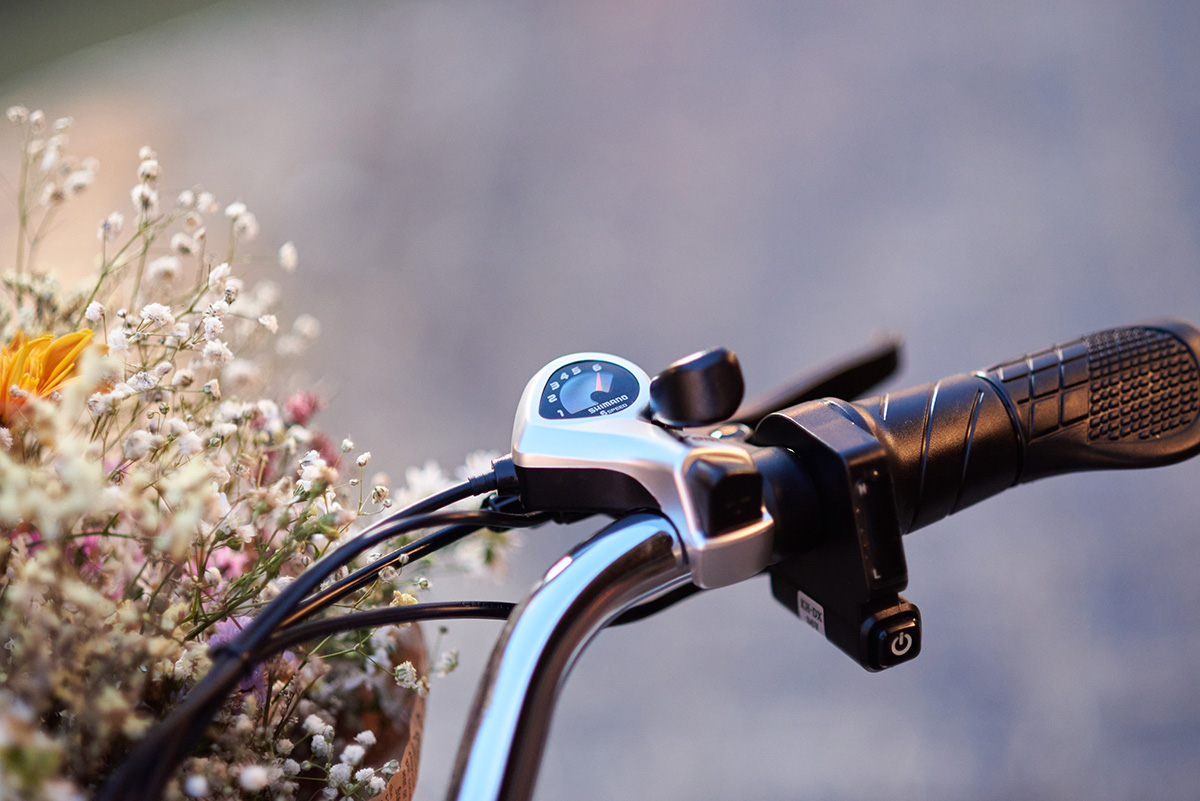 ภาพ: ระบบเกียร์ 6 สปีด ควบคุมที่แฮนด์