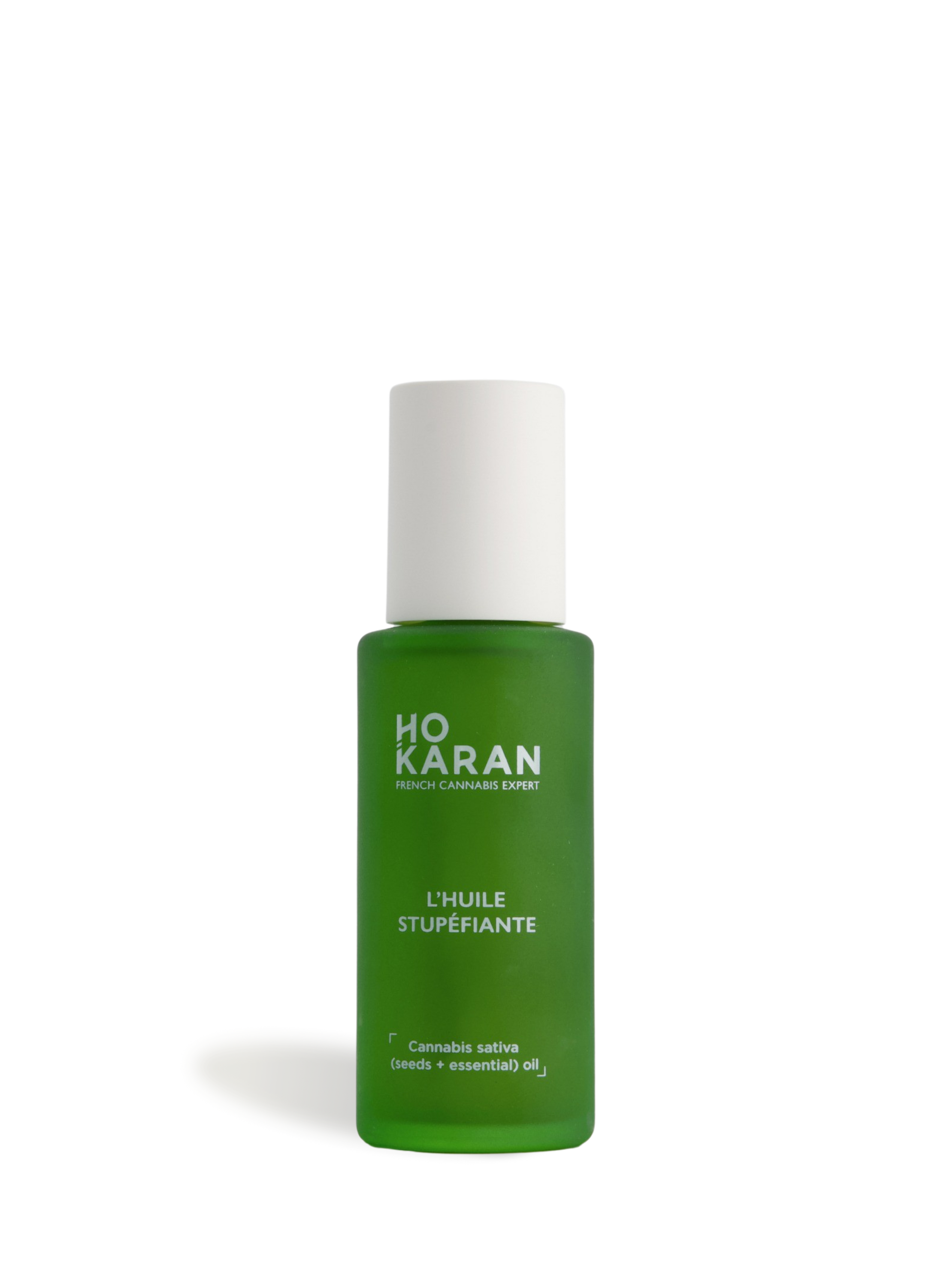 The perfect oil for skin, hair, and beards, the Amazing Oil by Ho Karan blends high-quality vegetable oils for deep nourishment and soothing protection. Clinically tested for hydration and balance, you'll be amazed by the absorption and the intoxicating smell. With a true commitment to sustainability, the Amazing oil comes in a box made of 100% recyclable hemp fibers, a 100% recycled bottle, and a pump/cover made from 50% recycled plastic.