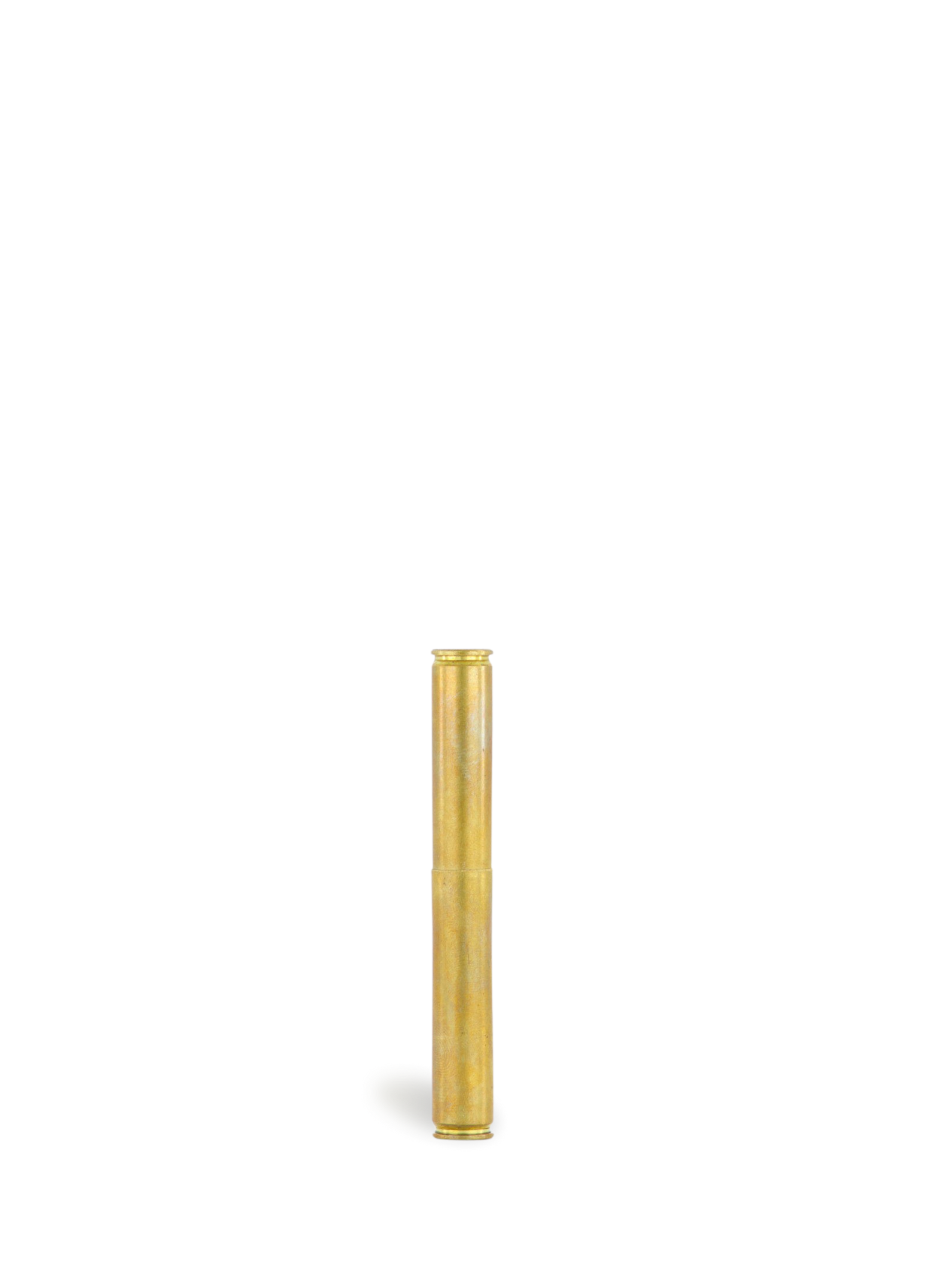 Repurposed from hunting rifle cases from British Columbia, the Spliff Shot is a compact, secure and discrete way to transport your single pre-rolls. Both odorless, flame and water-resistant, you can place a lit pre-roll inside for safe transport in a hurry. The shiny brass exterior naturally and uniquely patinas over time.
