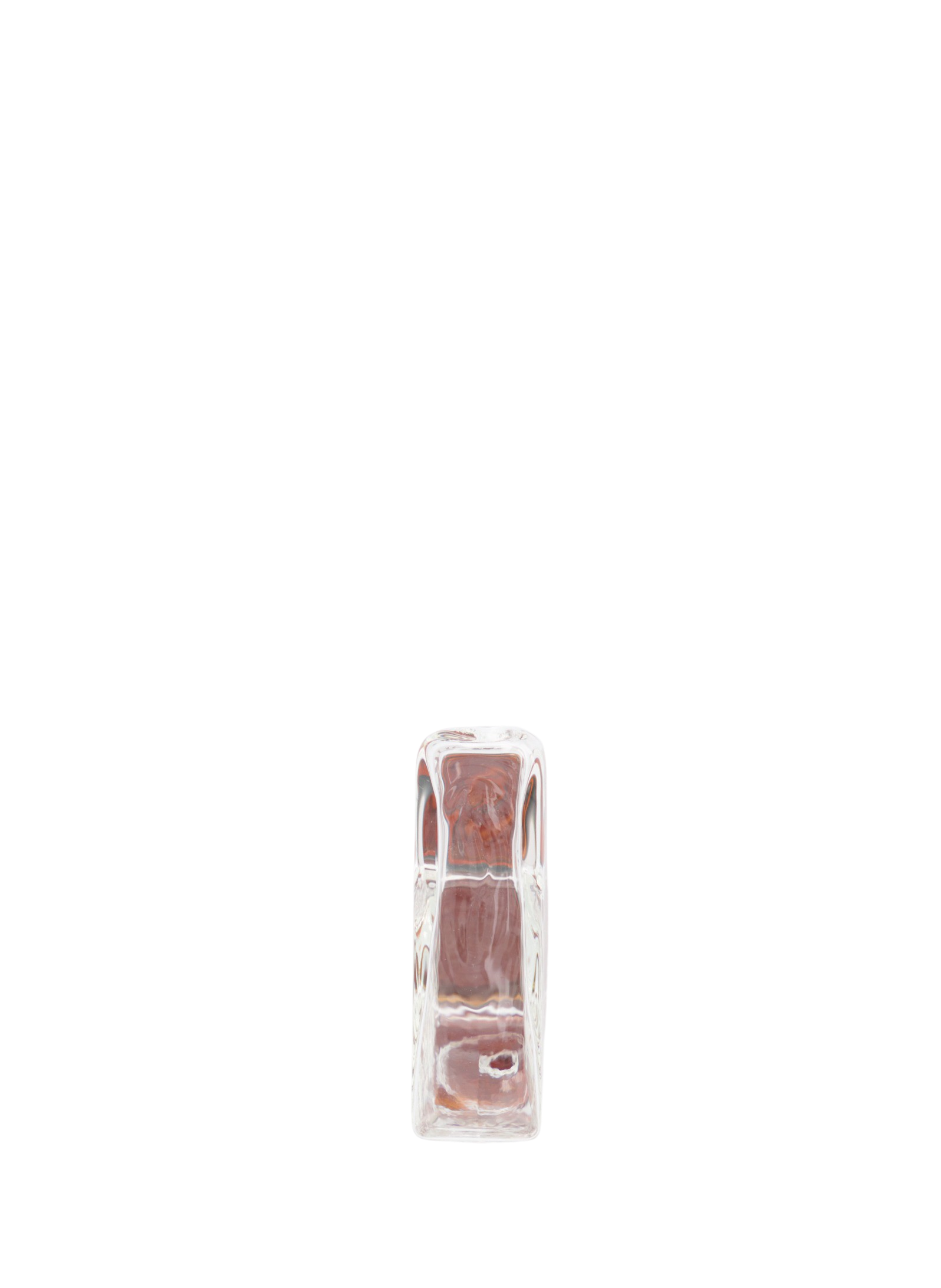 Doubling as an incense holder, the Tanjun pipe is just as interesting to look at as it is to hold. Each piece is handmade, varying slightly in character for a unique consumption experience.
