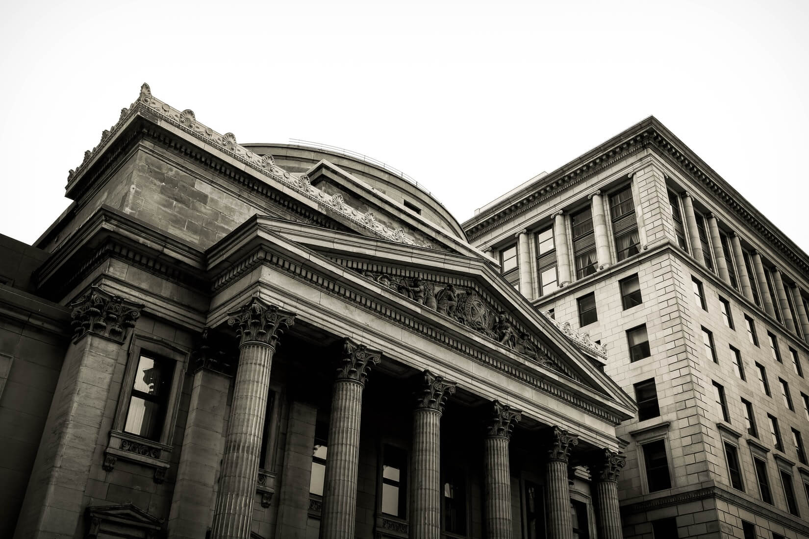 institutional investors vs retail investors differences and similarities