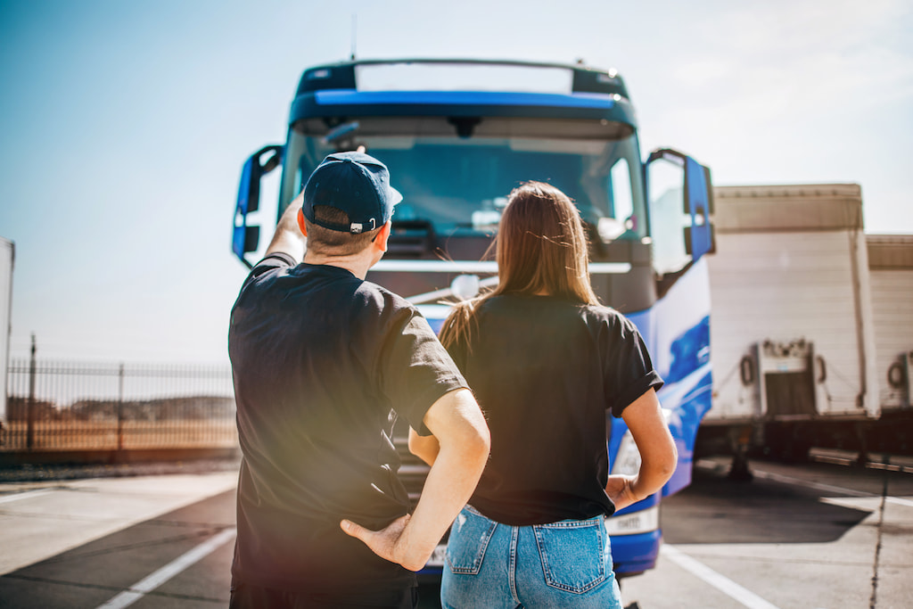 what is a tractor truck