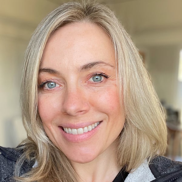 Image of our customer Rachel after using our product