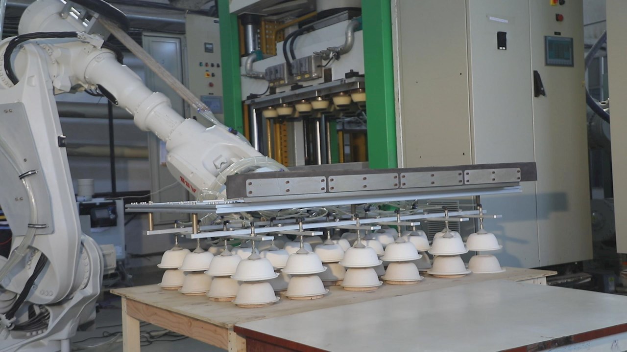 ABB robots will automate production, enabling the scale and speed required to make Zume’s packaging a cost-effective alternative to single-use.