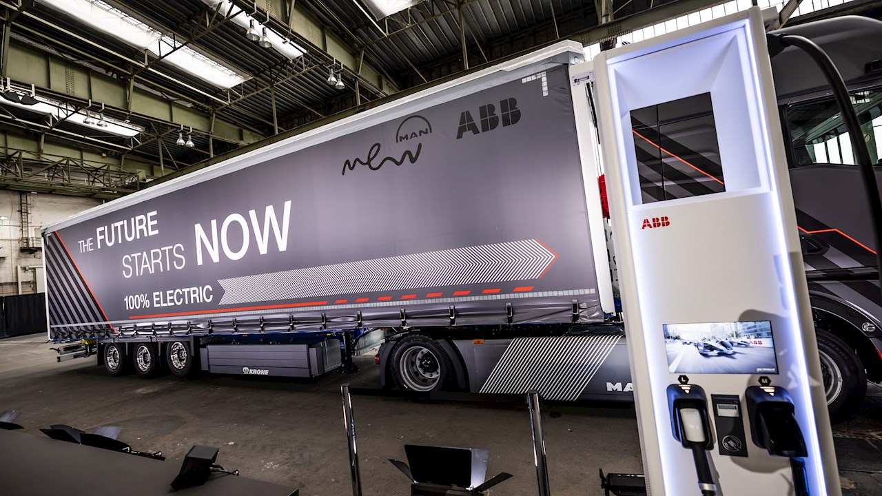 MAN and ABB E-mobility rev up for the next phase of electromobility in long-haul trucking