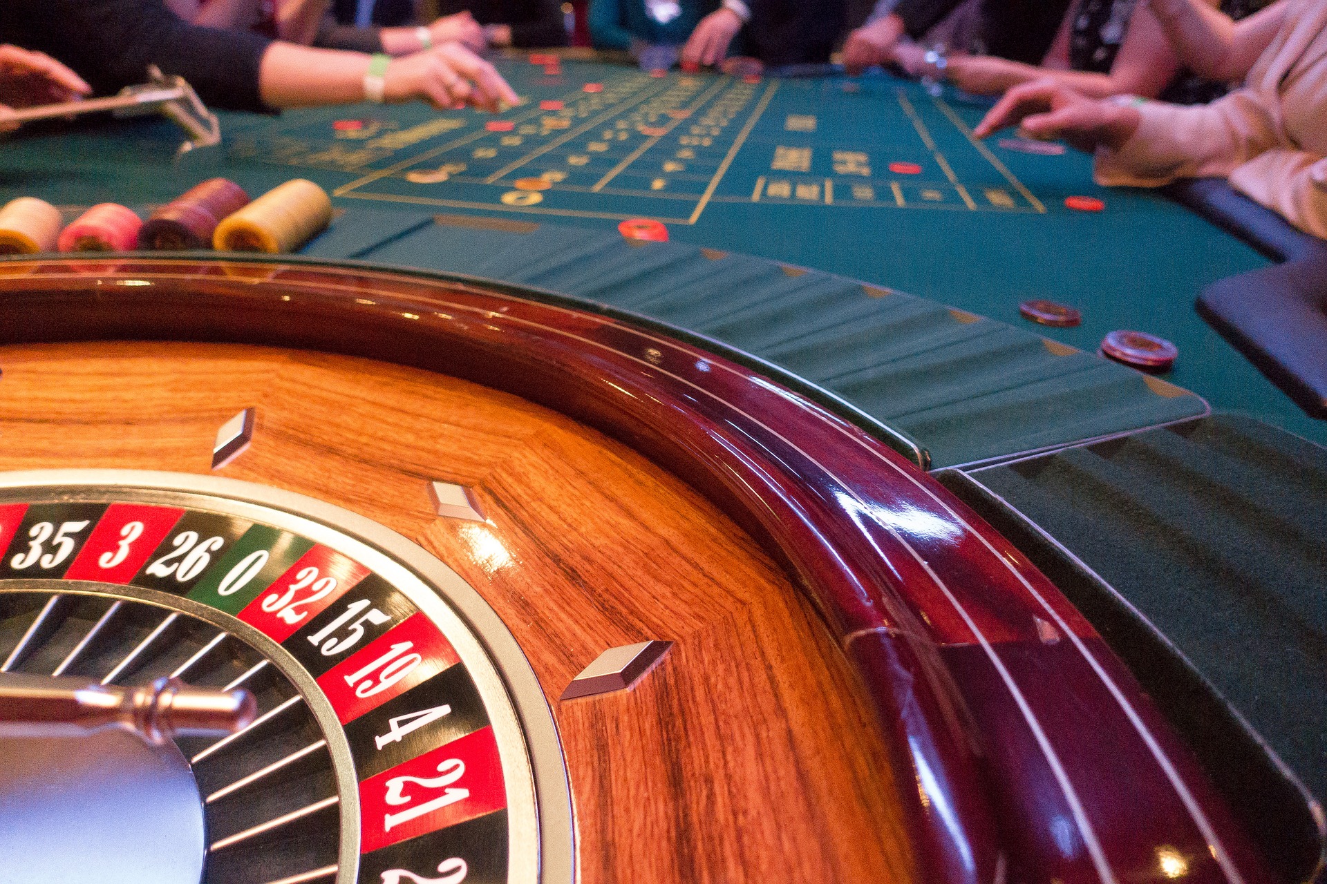 Membership Spotlight | Jackpot Casino 1 6189ad954588552334a91e94 Close%20up%20of%20gamblers%20playing%20Roulette%20in%20a%20casino