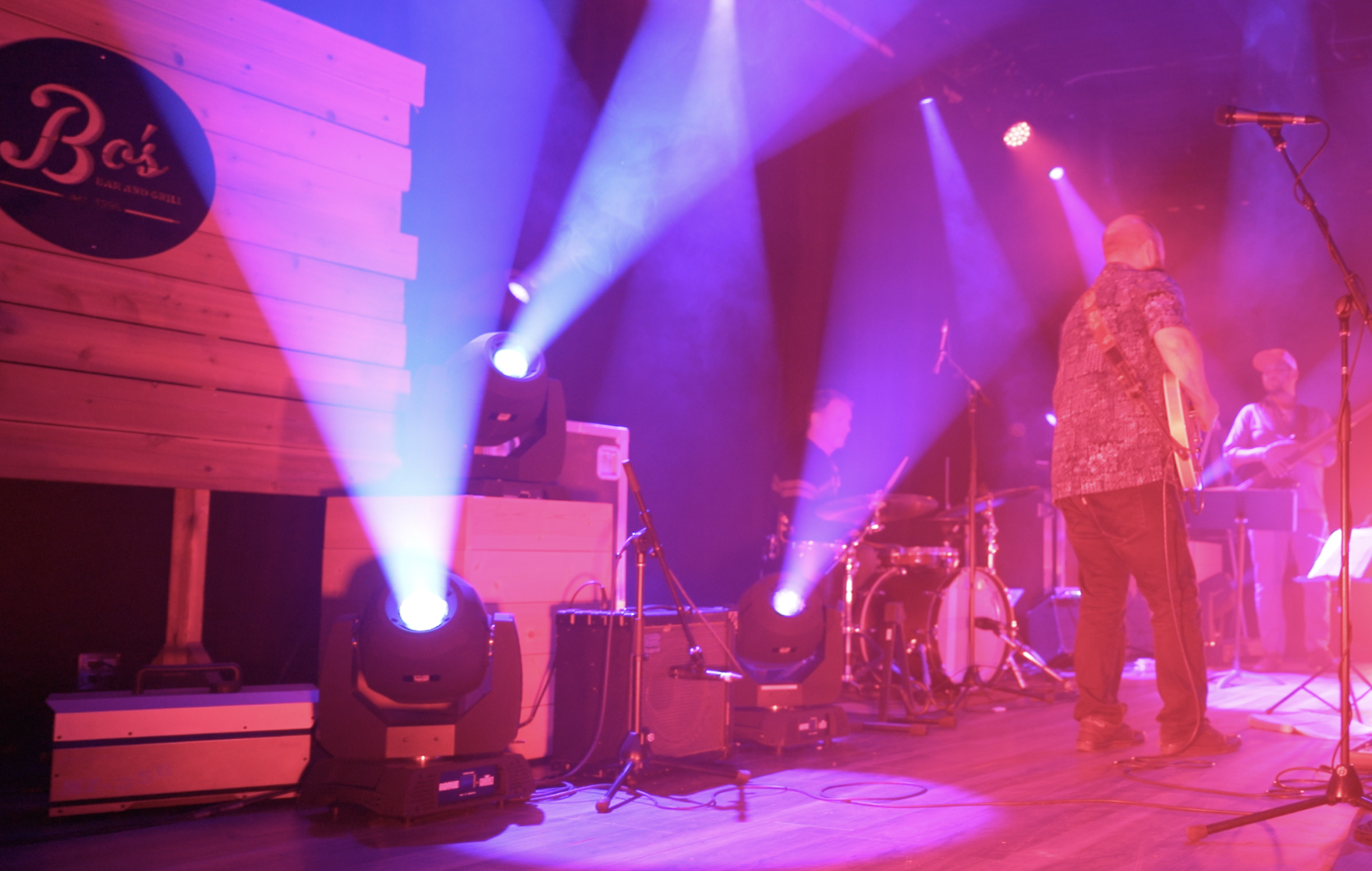 Live Music on stage at Bo's Bar & Stage