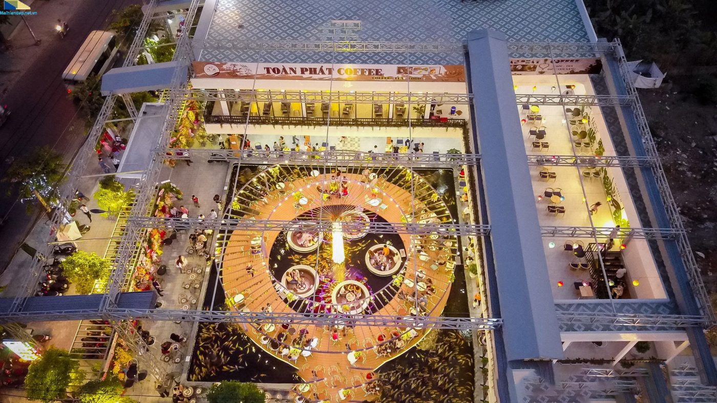 bạt kéo xếp cho quán cafe