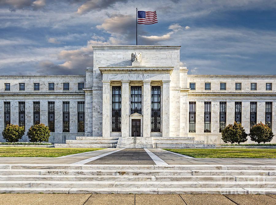 Le bitcoin (BTC) chute à 43 717 $ après que la FED a reconfirmé une hausse des taux en 2022