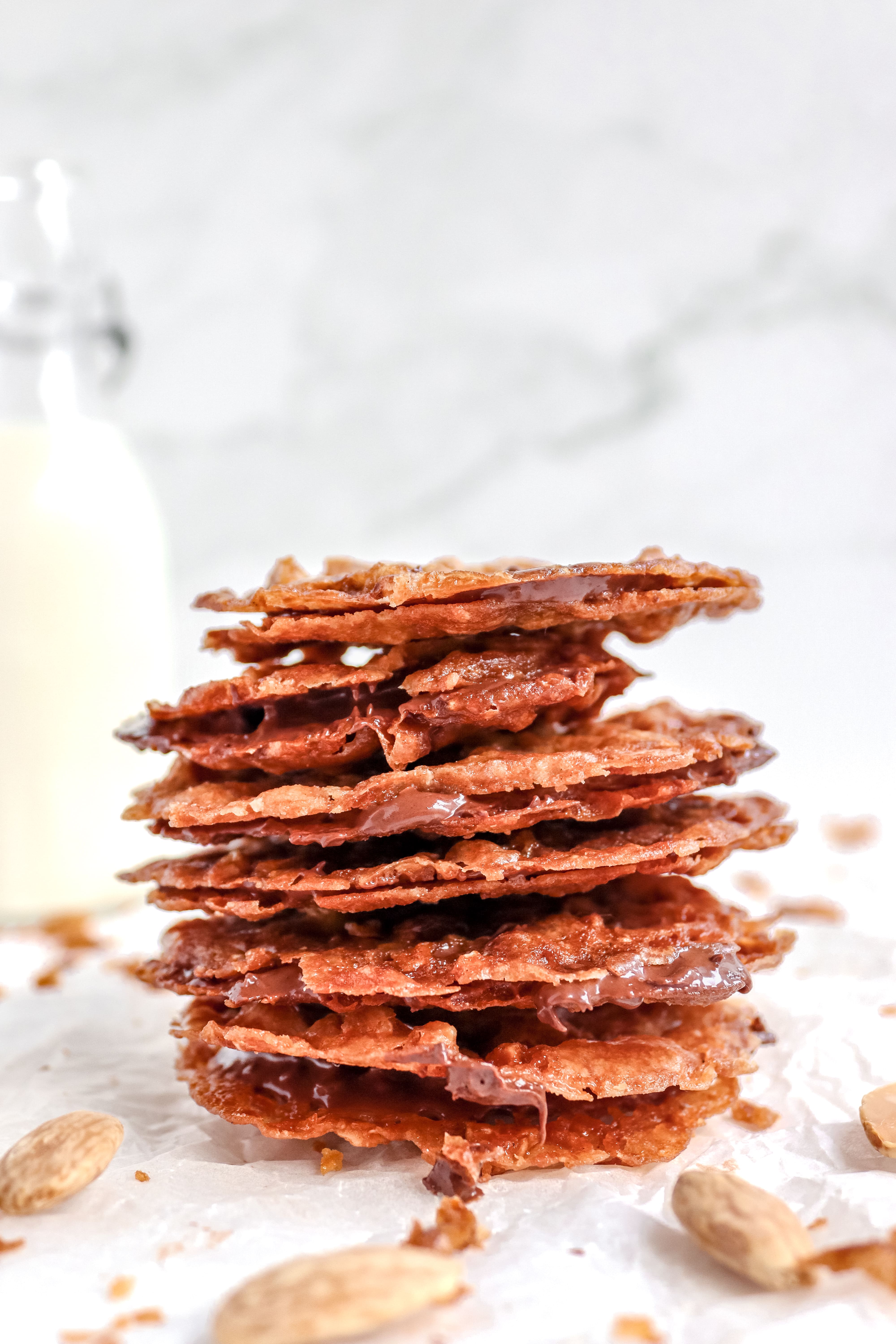 Nutellafilled lace cookies