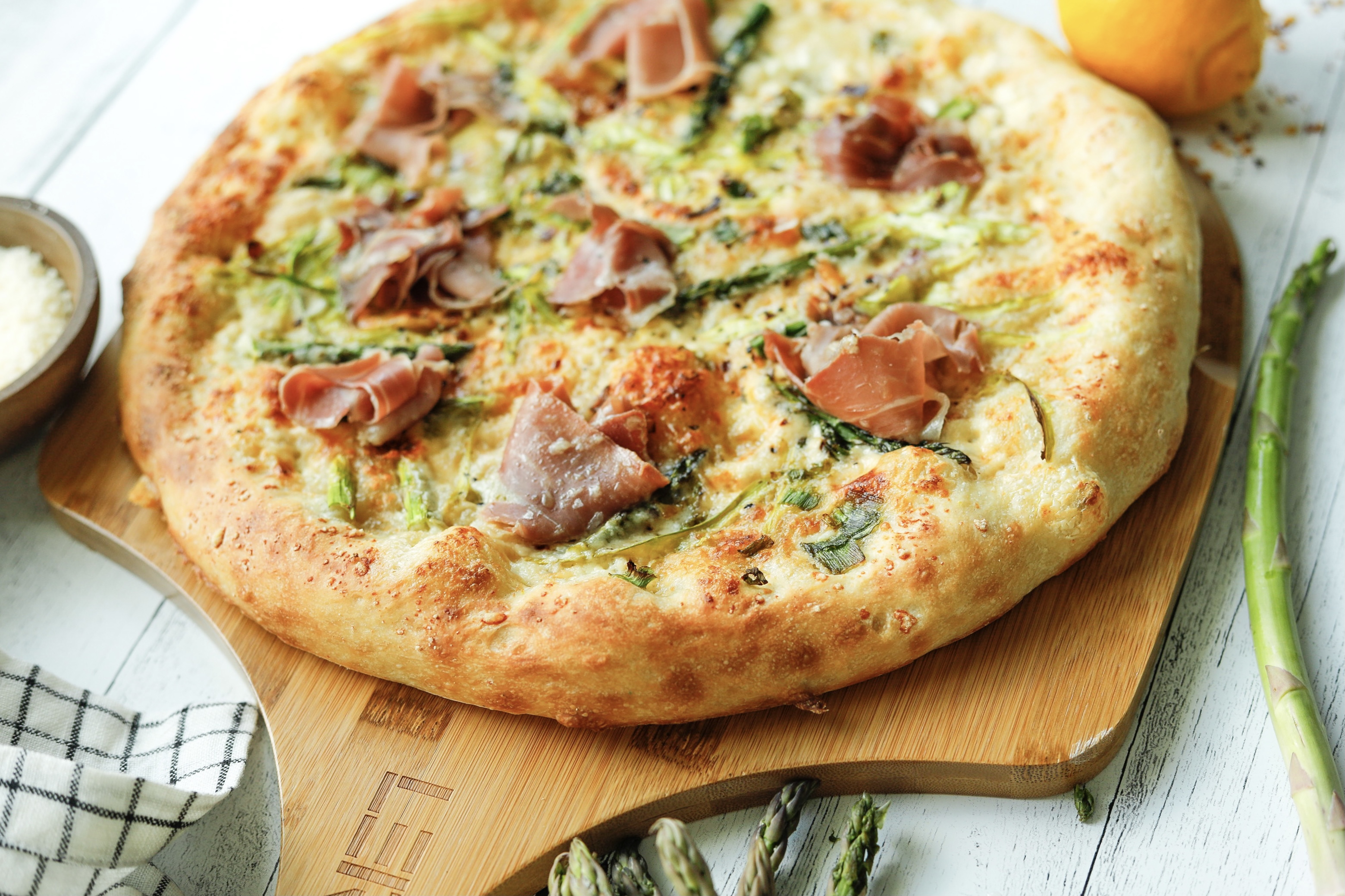 Prosciutto Asparagus Pizza